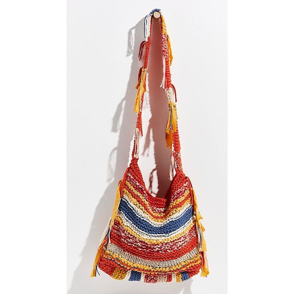 NEW FREE PEOPLE MULTICOLOR CROCHET NORTHBOUND HOBO CROSSBODY BAG BOHO FRINGE - Picture 3 of 8